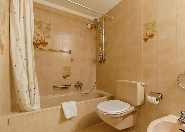 Apartment Apartment Residenza Chesa Margun 13-6 By Interhome